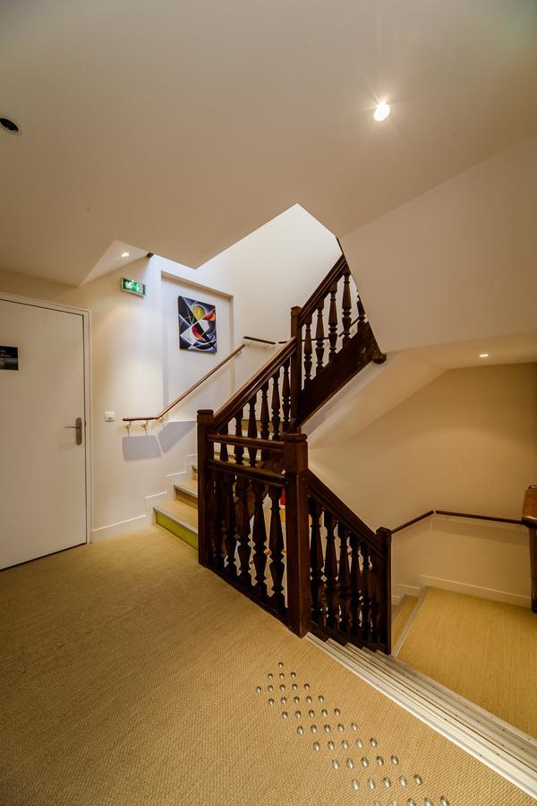 Logis Hotel - Le Petit Bellon Senlis  Εξωτερικό φωτογραφία